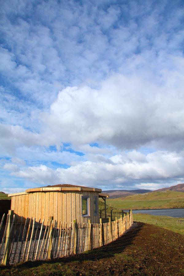 Vila Skye Cabins Skeabost Exteriér fotografie